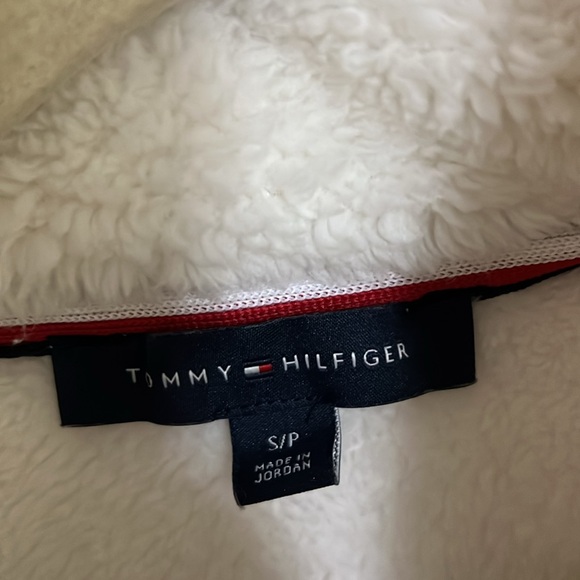 TOMMY HILFIGER Winter White Full Zip Plush Sherpa Fleece Vest, Sz Small, GUC. - Picture 6 of 8